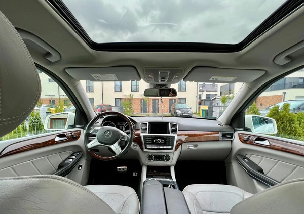 Mercedes-Benz GL cena 139000 przebieg: 253413, rok produkcji 2013 z Murowana Goślina małe 781